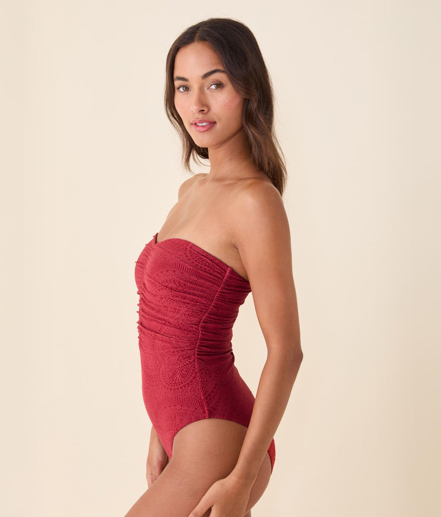 The Pana One Piece | Paprika