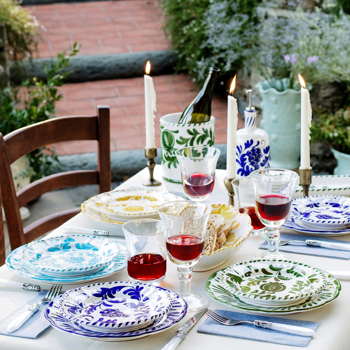 Arezzo Aqua Dinner Plate in Aqua