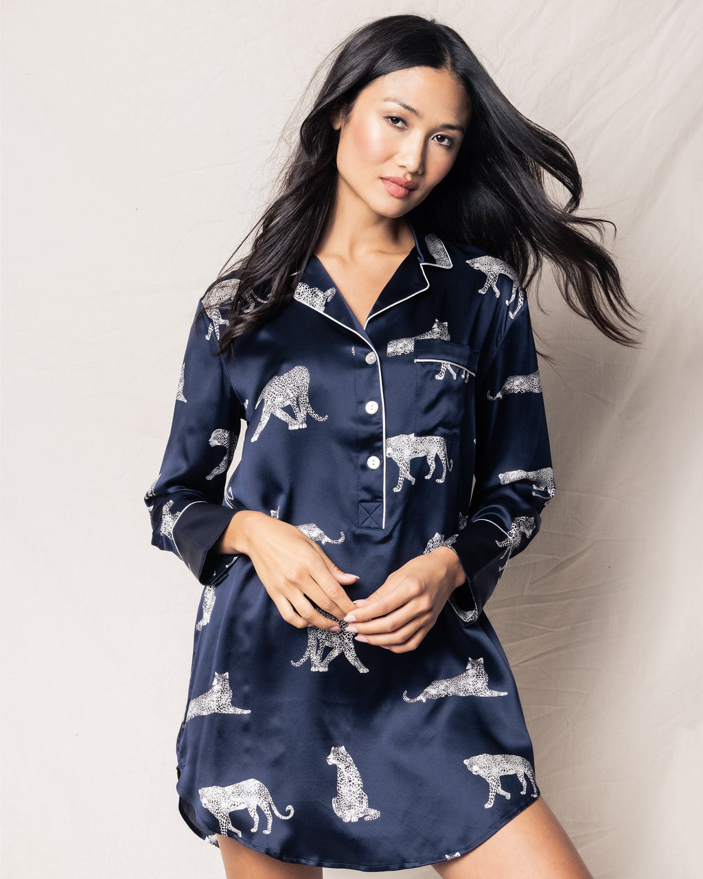 Women’s Silk Nightshirt in Panthère de Nuit