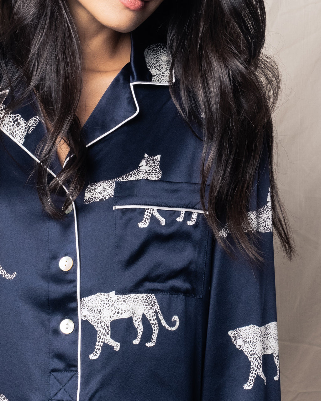 Women’s Silk Nightshirt in Panthère de Nuit