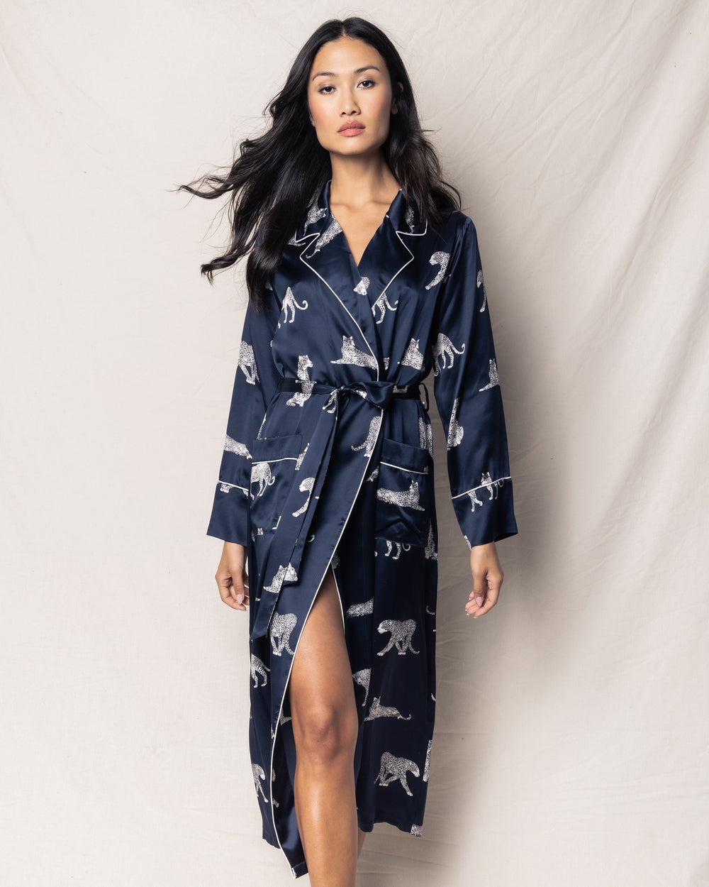 Women’s Silk Long Robe in Panthère de Nuit