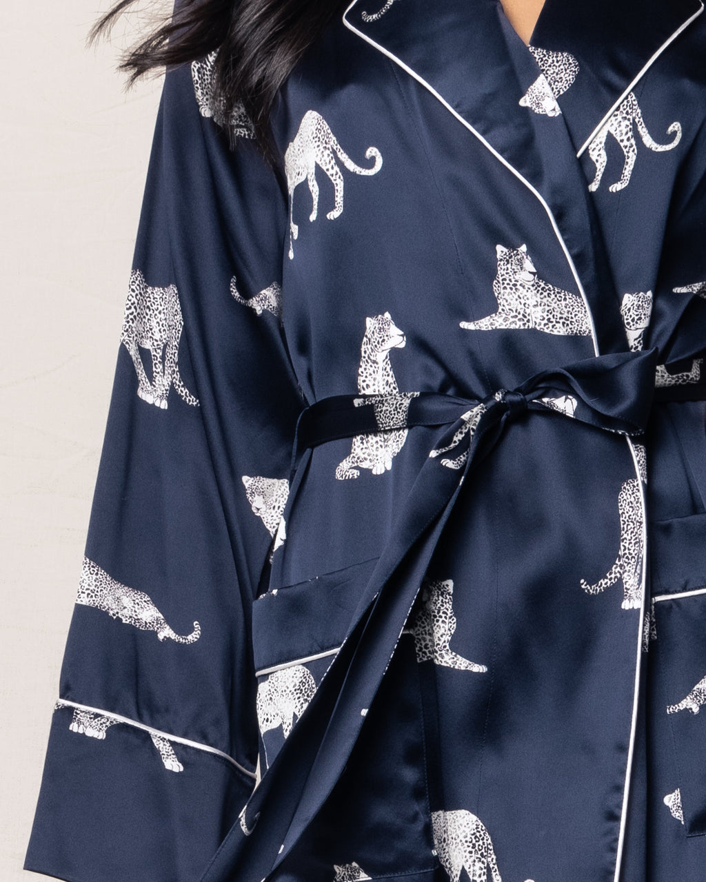 Women’s Silk Long Robe in Panthère de Nuit