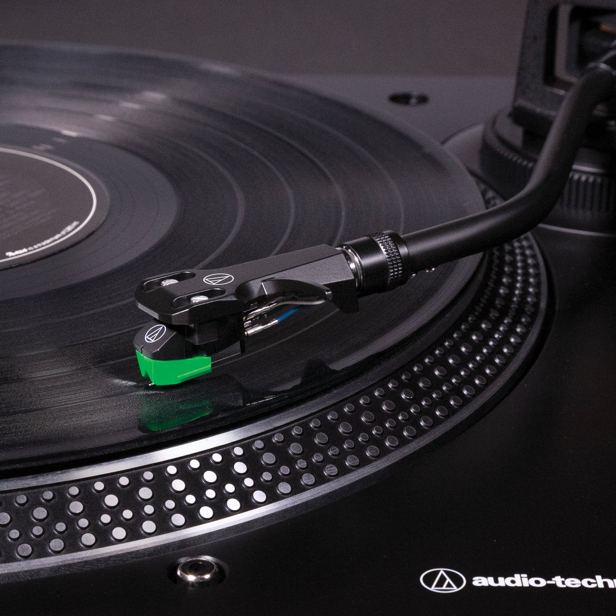 Direct-Drive Turntable in Black