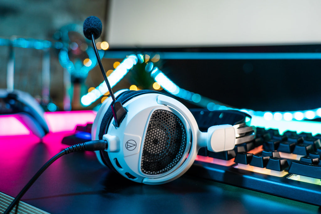 High-Fidelity Open-Back Wired Gaming Headset in White