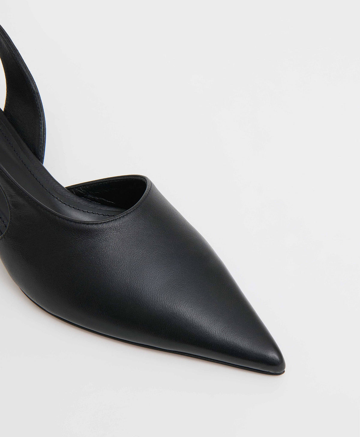 Anna Slingback in Black