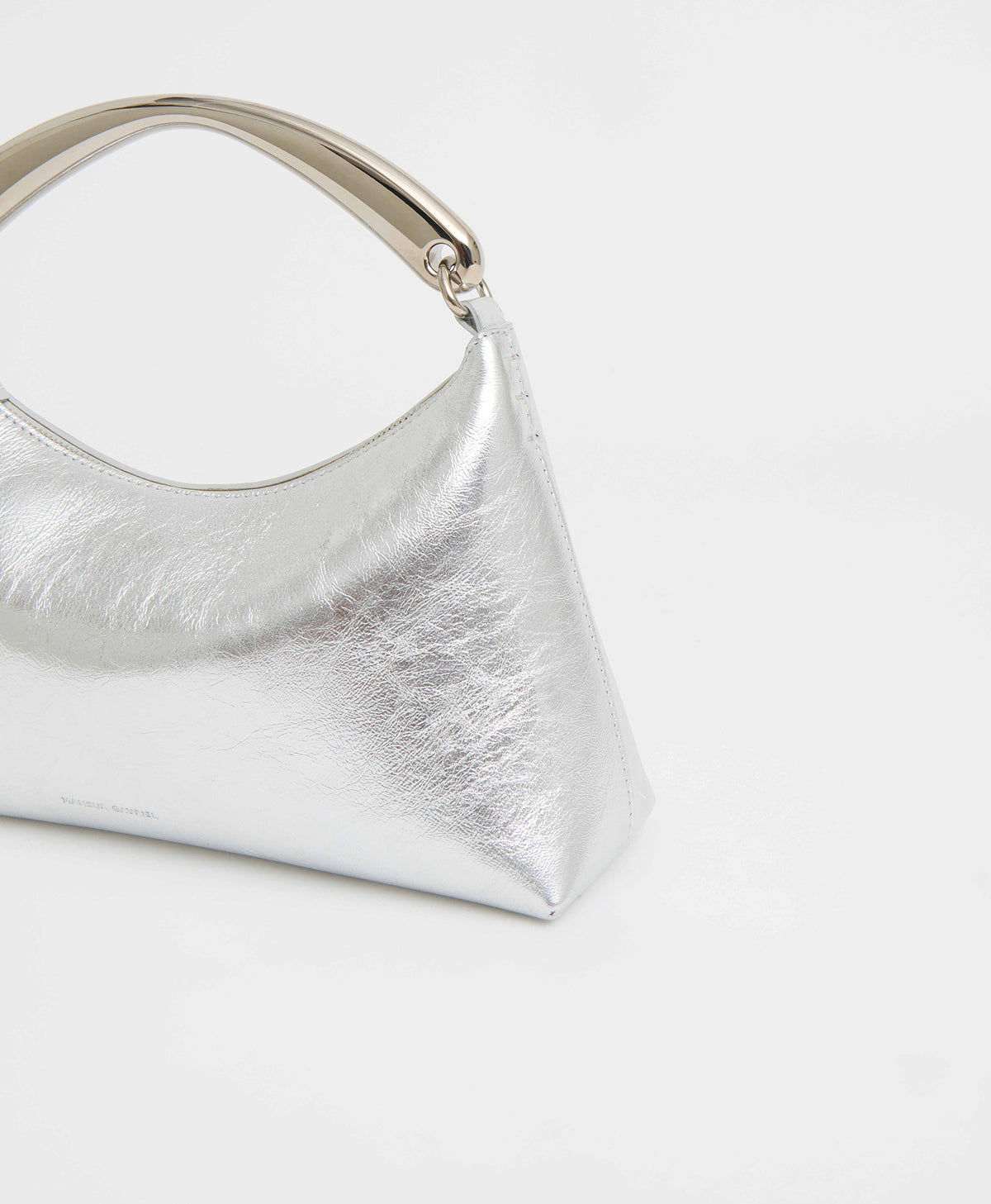 Metal Handle Rhea in Silver