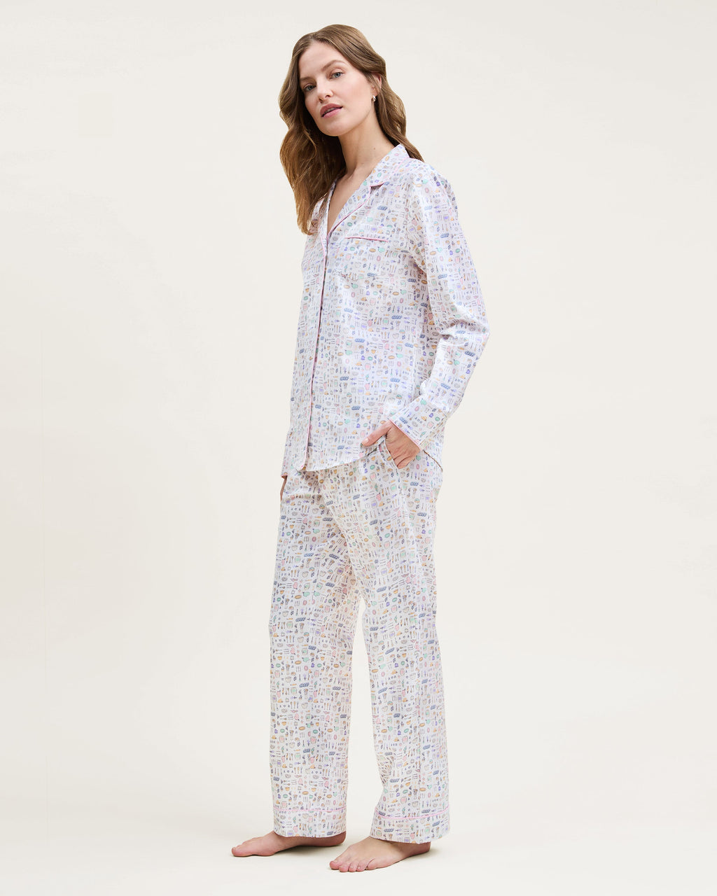 Women’s Twill Pajama Set in Baking Spirits Bright