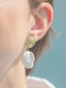 Azul Earrings in Gold & White