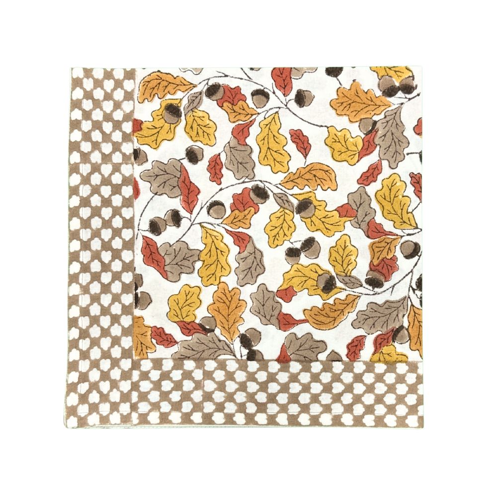 Cloth napkin with leaves with acorns