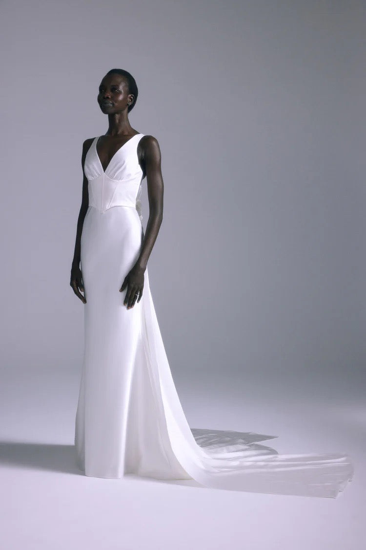 Aoki Gown