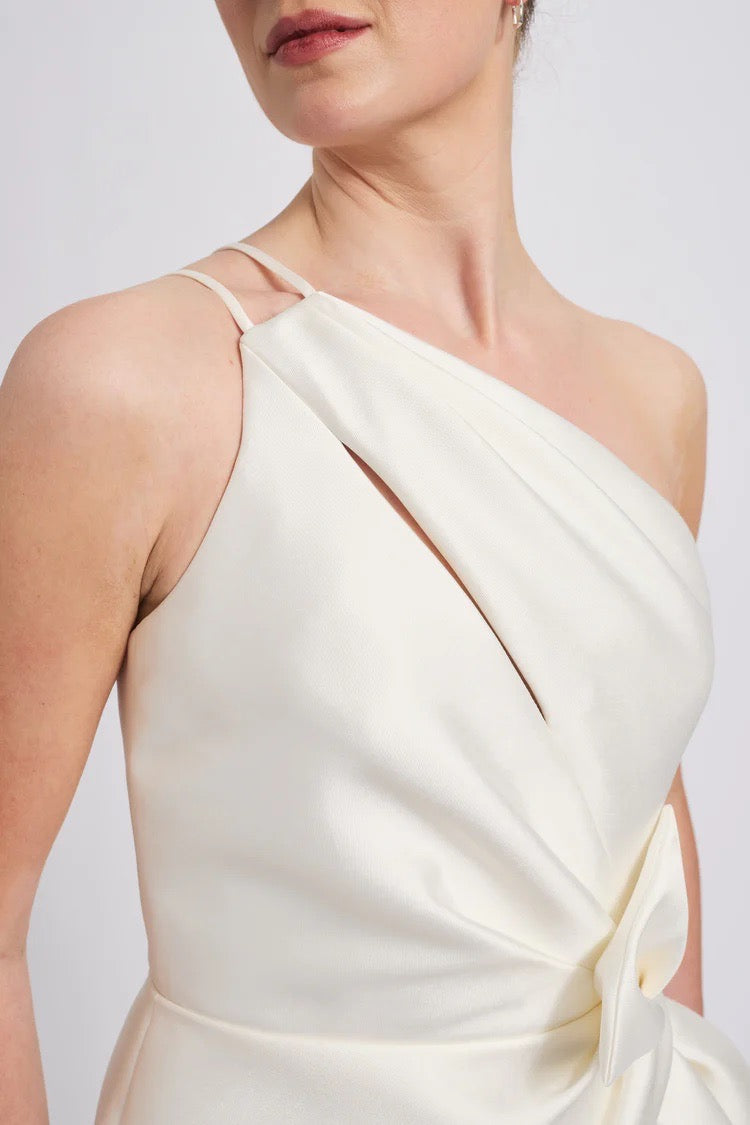 Mikado One-Shoulder Dress Ivory / 4 Mikado One-Shoulder Dress Ivory / 4
