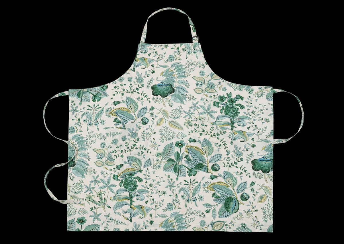 Matouk Schumacher Linen Apron in Pomegranate Emerald