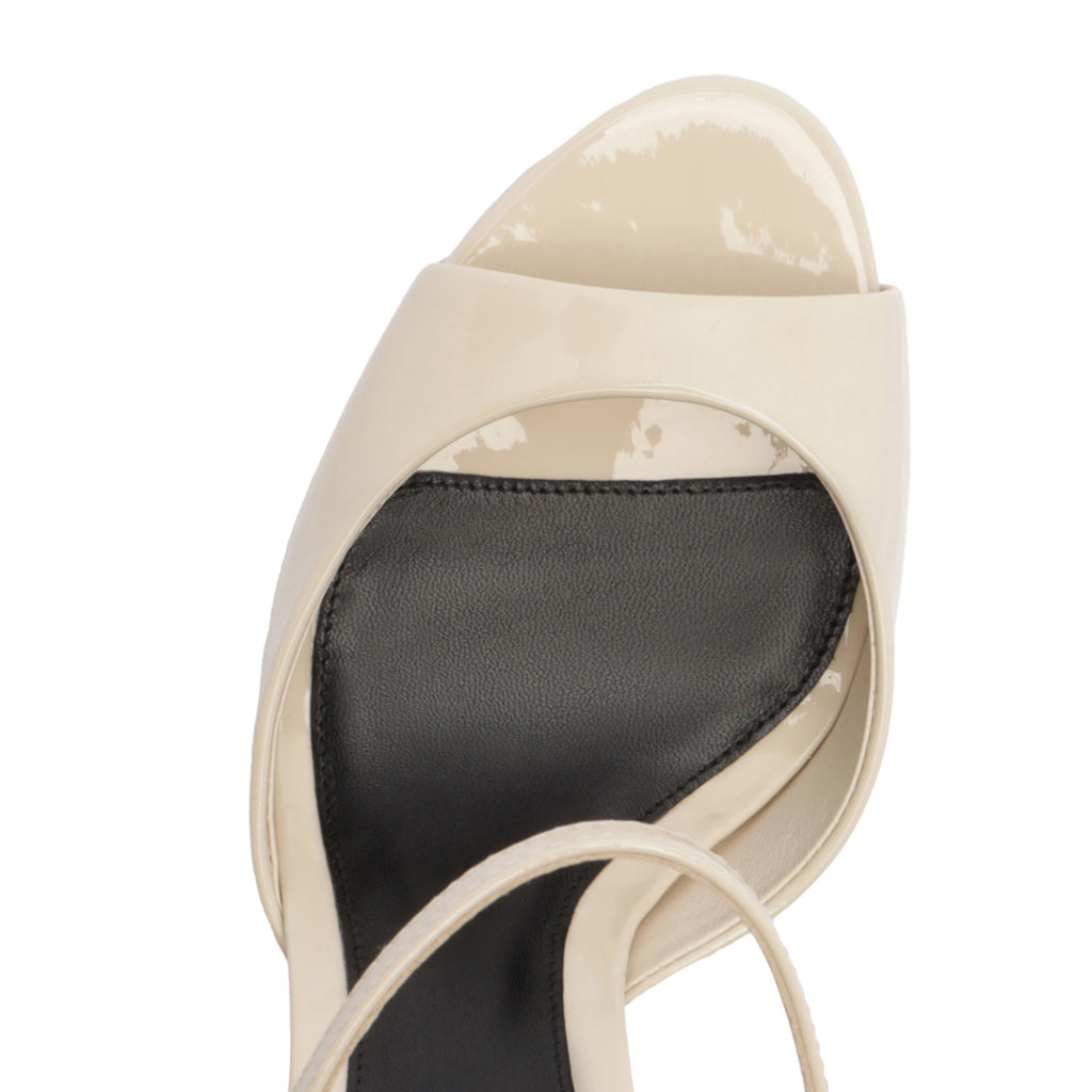 Amy 120 in Eggshell