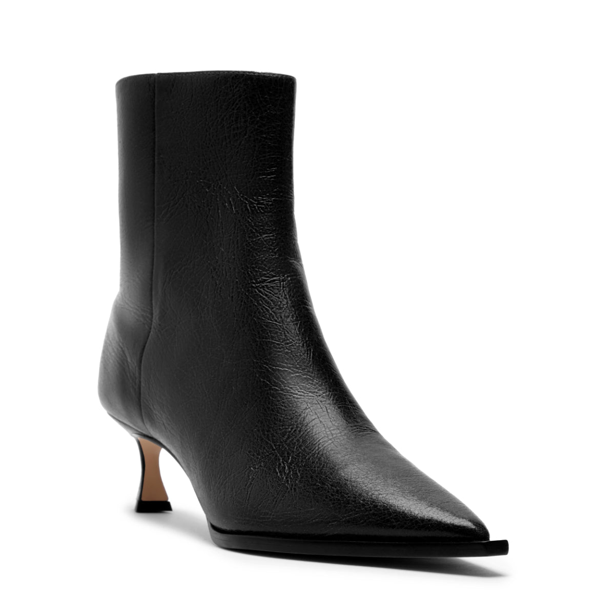 Myra 50 in Black
