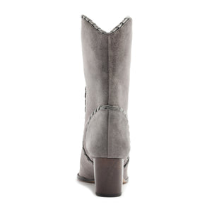 Victoria Saddle in Cement