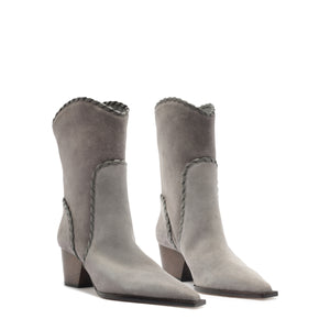 Victoria Saddle in Cement