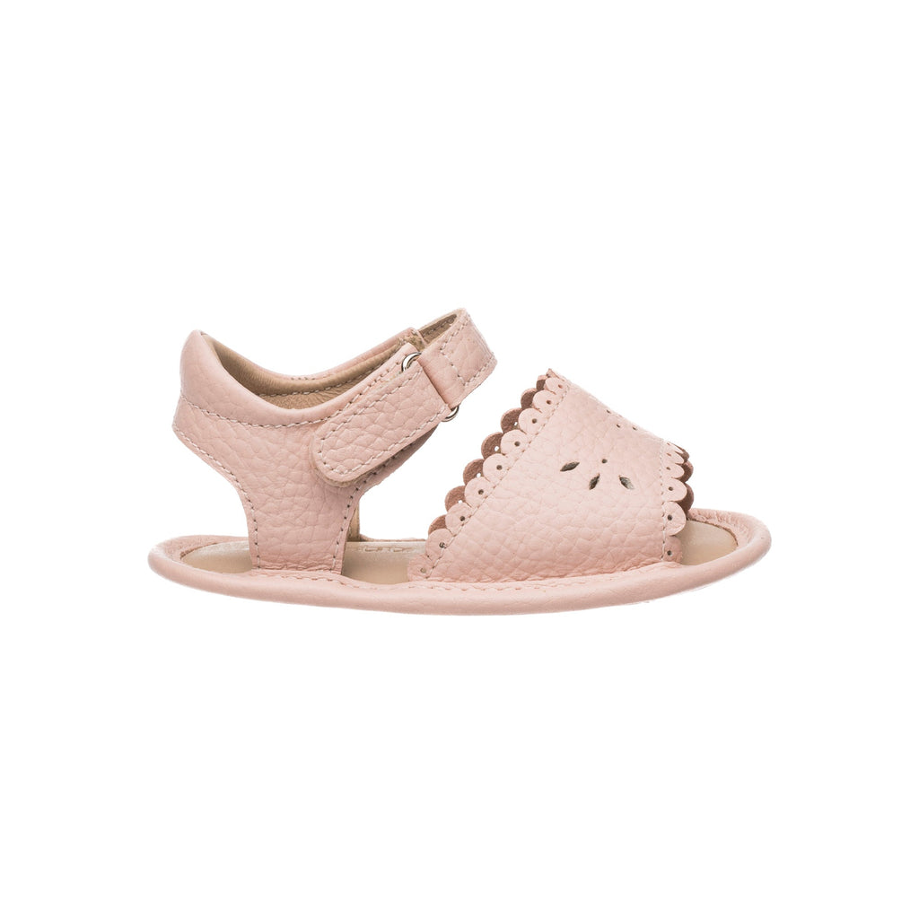 Sandal with Scallop Pink