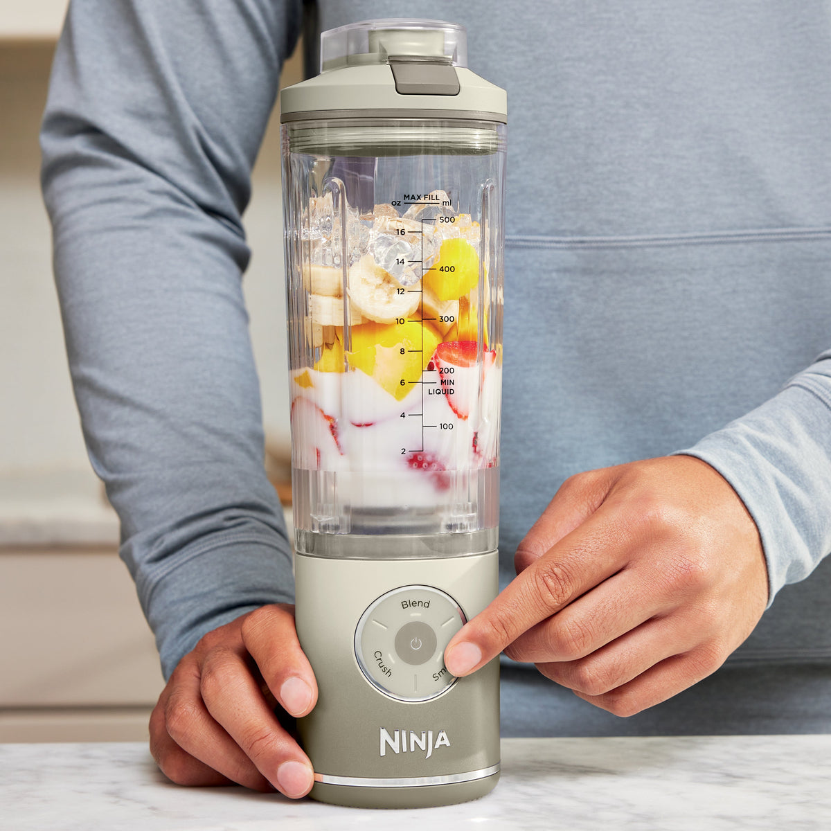 Blast Max Cordless Portable Blender in Cream