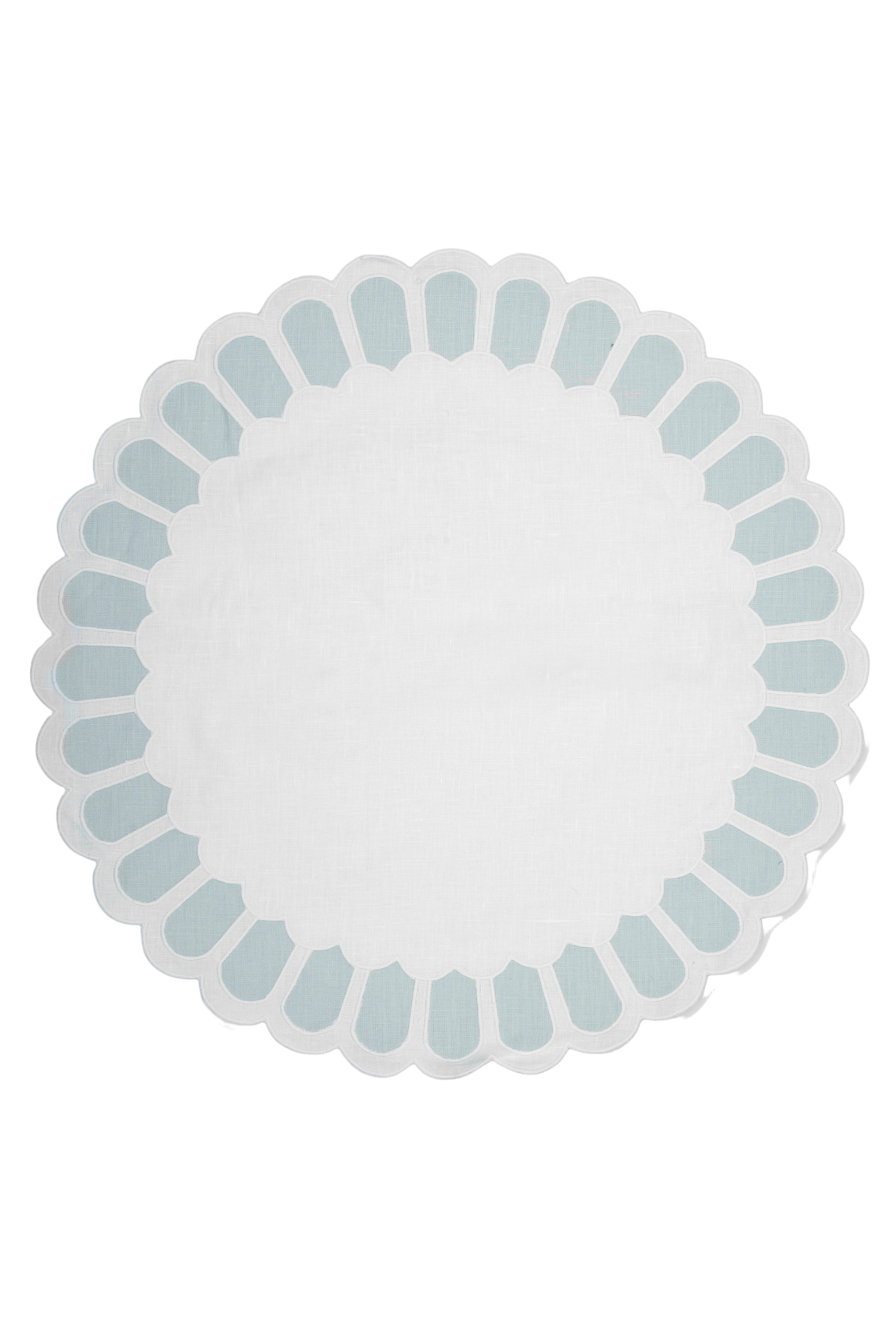 Zurbano Linen Placemat with Linen Appliqué in Off White with Baby Blue