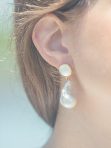 Bobbie Earrings in White