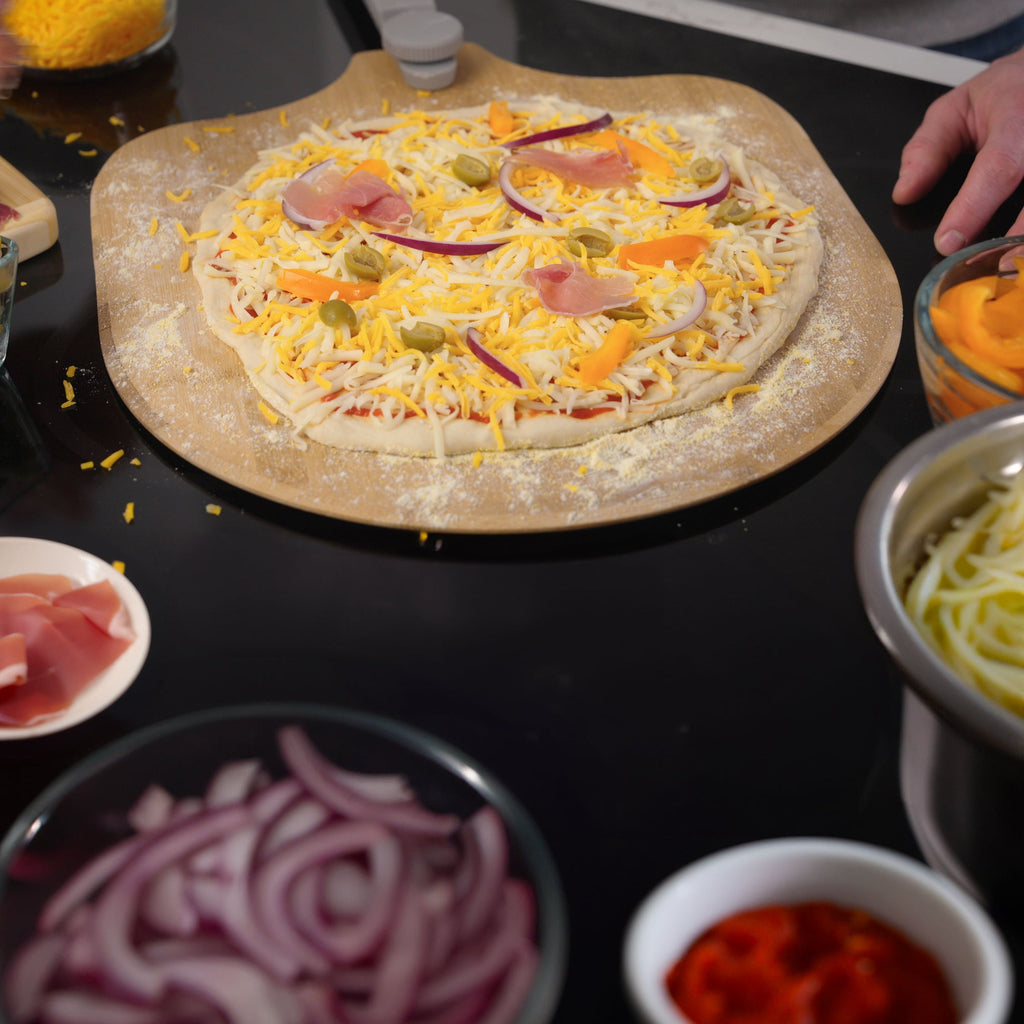 Bamboo Pizza Peel with Folding Handle 12" x 14" in Natural