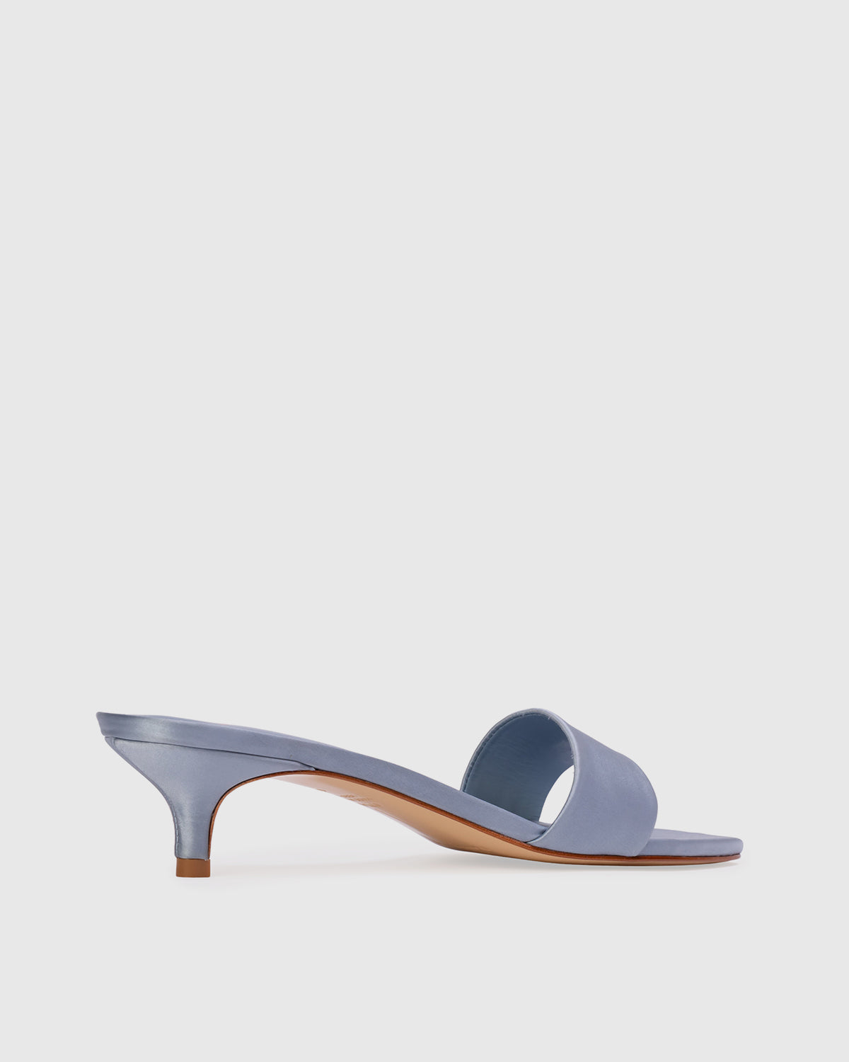 Avery 35 in Blue Satin