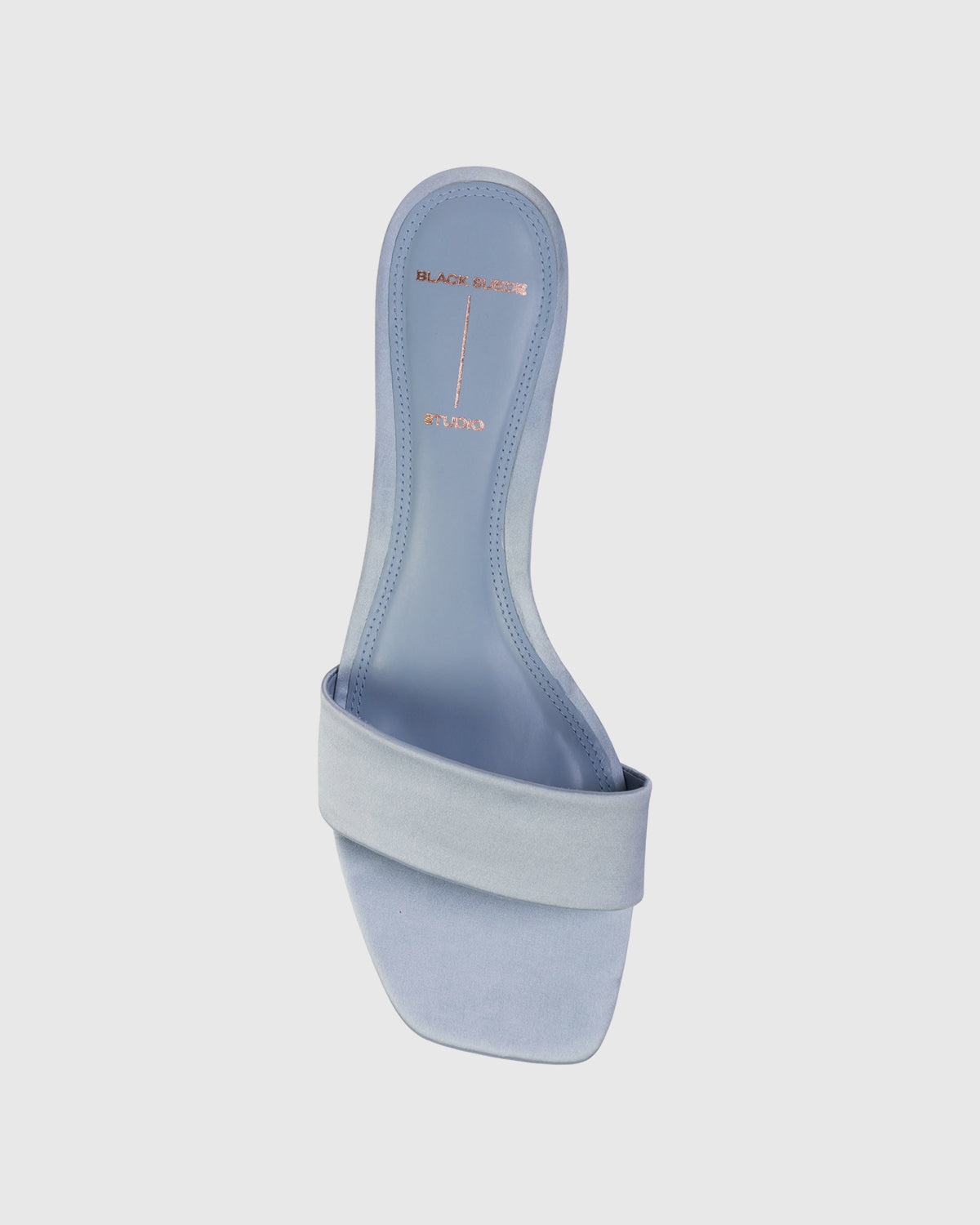 Avery 35 in Blue Satin
