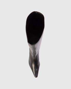 Sutton 50 in Black leather