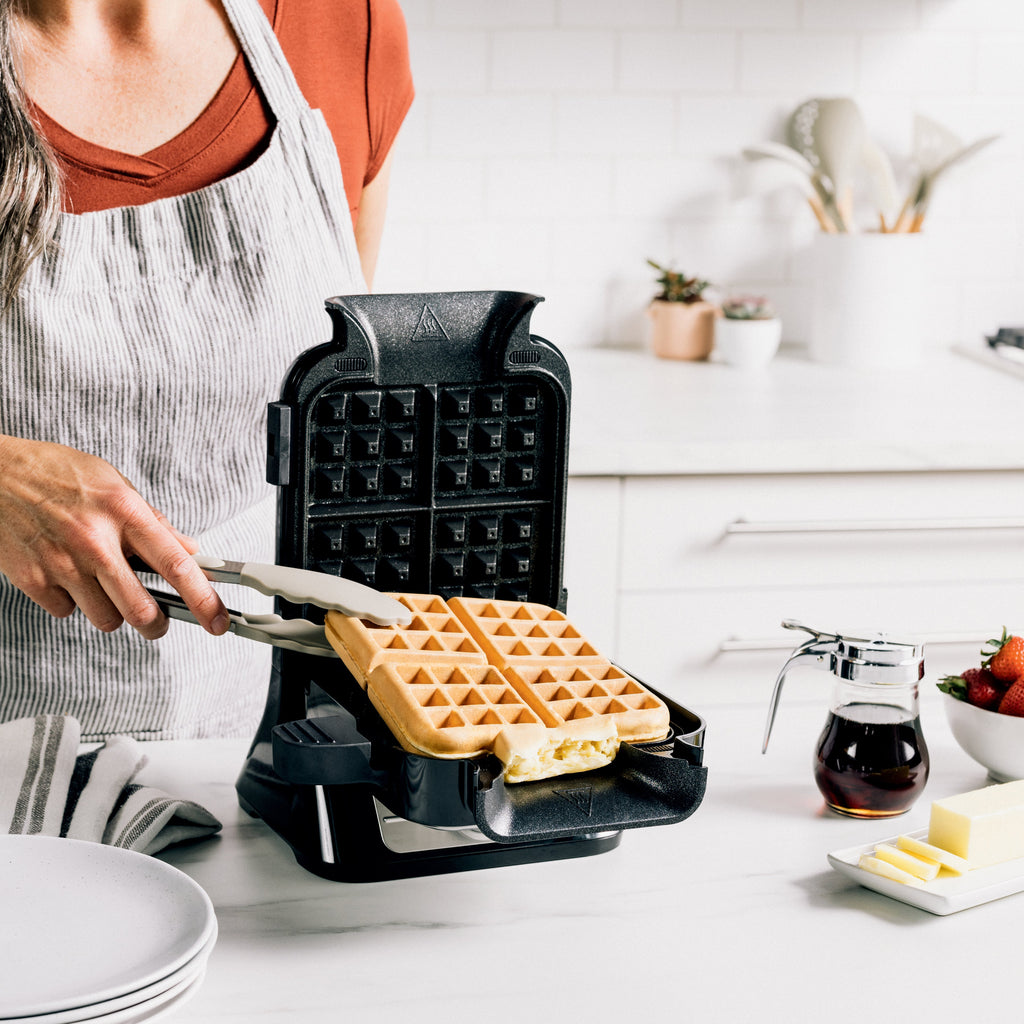 Belgian Waffle Maker PRO NeverStick