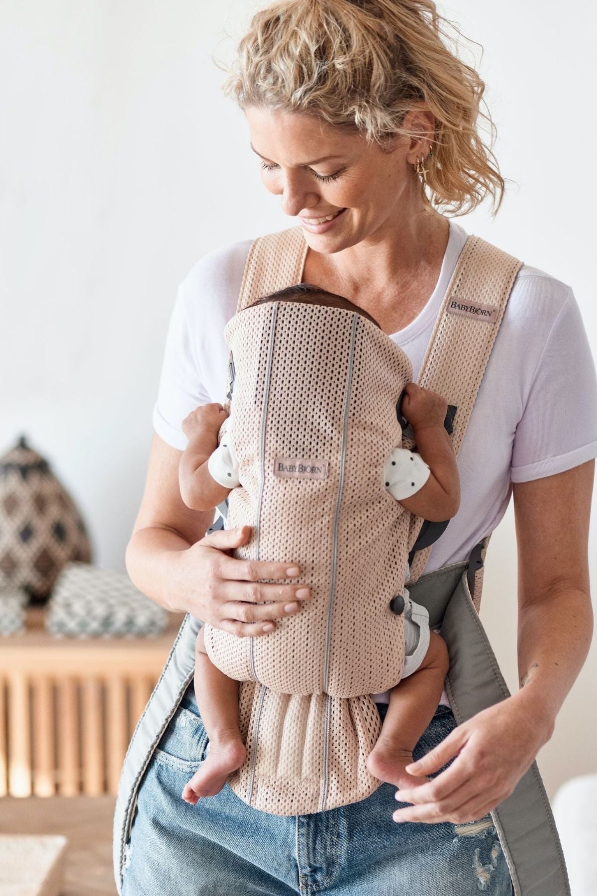 Baby Carrier Mini in Mesh Pearly Pink