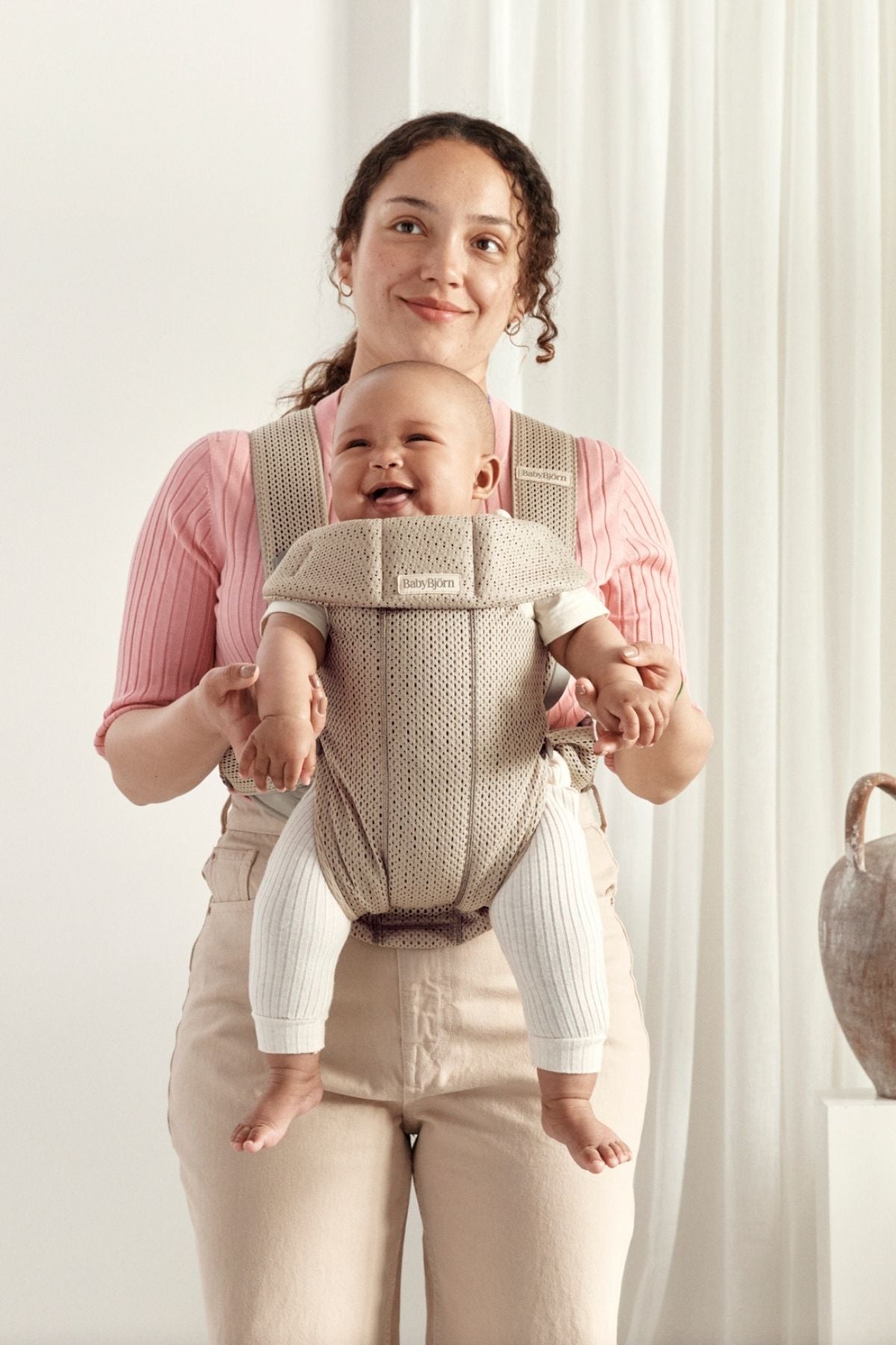 Baby Carrier Mini in Mesh Gray Beige