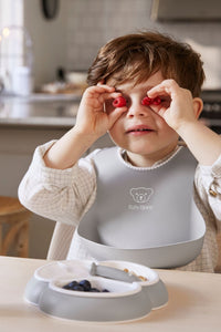 Mealtime Set in Gray, Set of 4