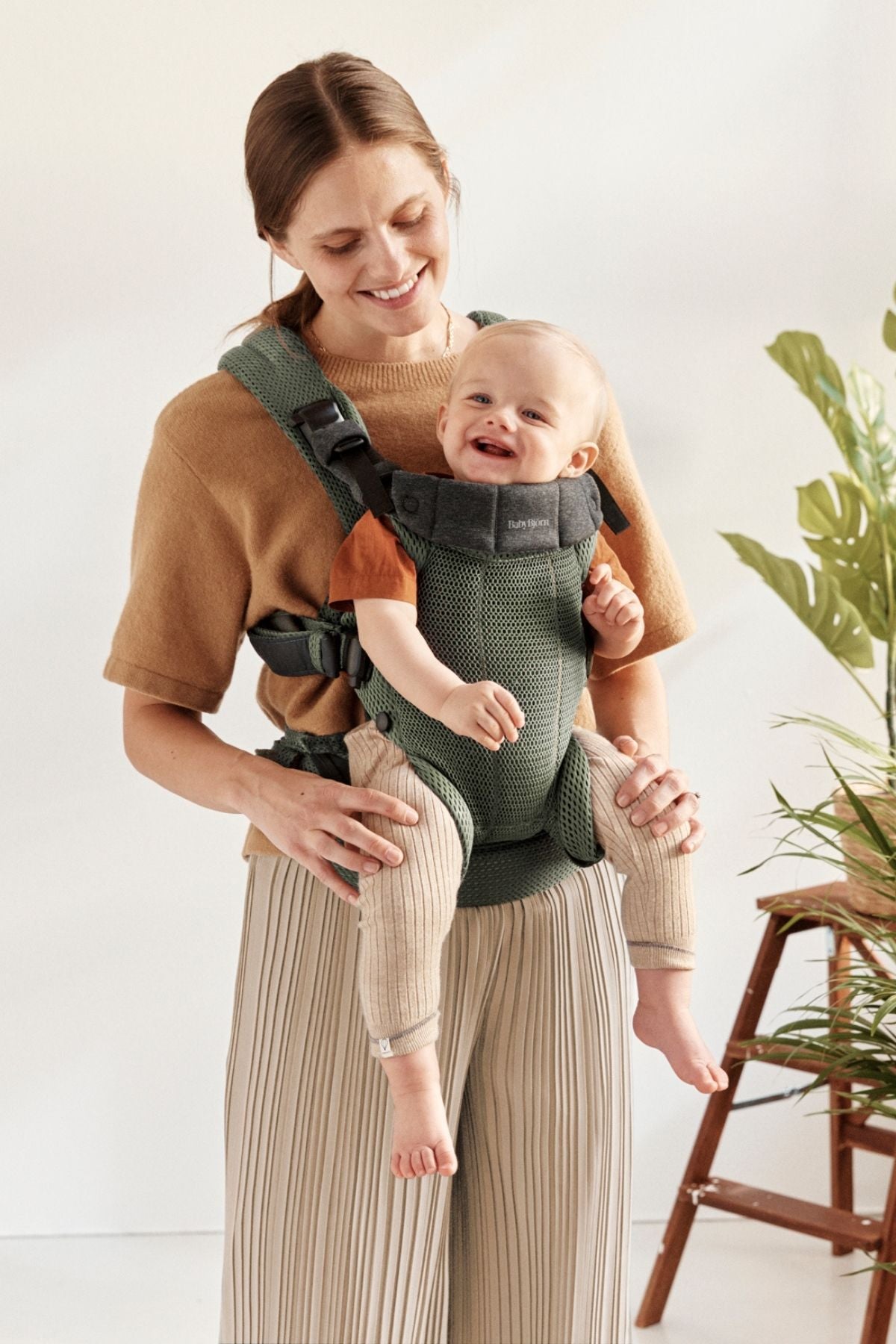 Baby Carrier Harmony in Mesh Dark Green