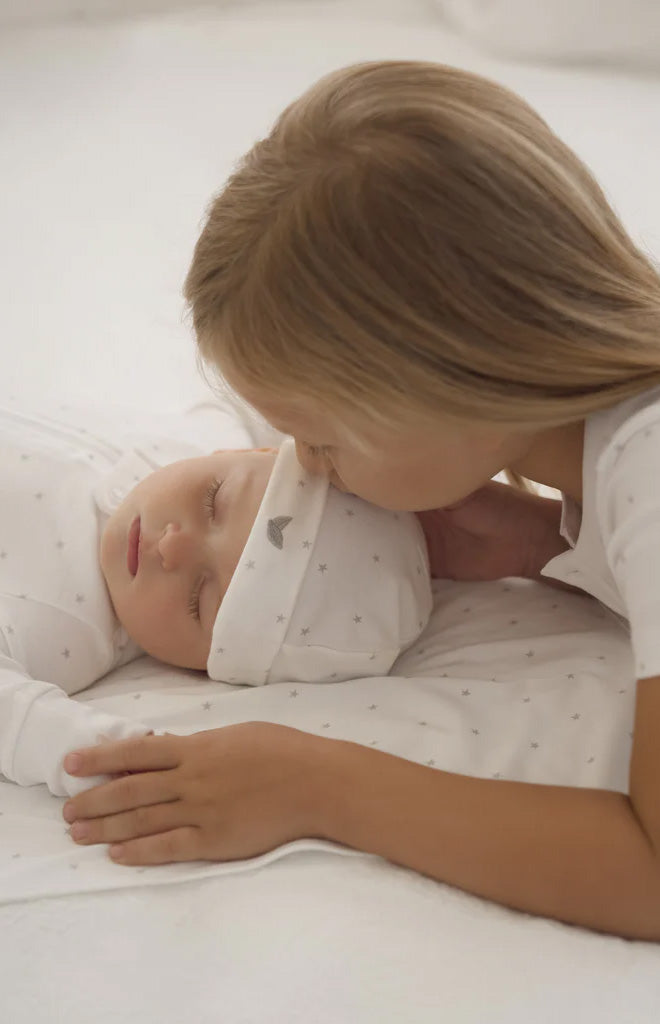 Baby’s Pima Hat in Gray Stars