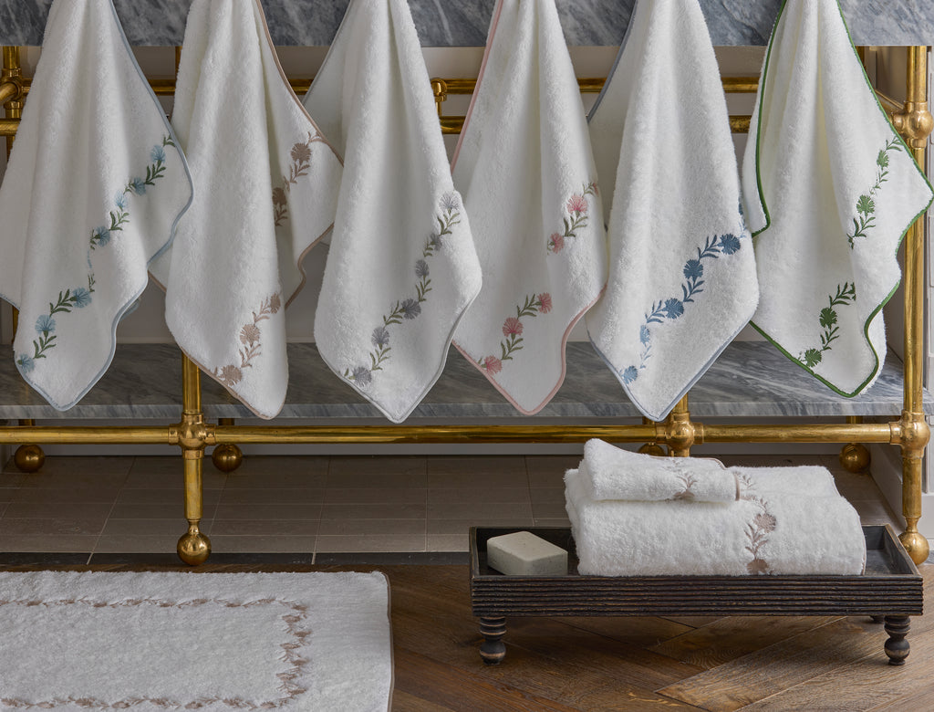 Daphne Bath Collection