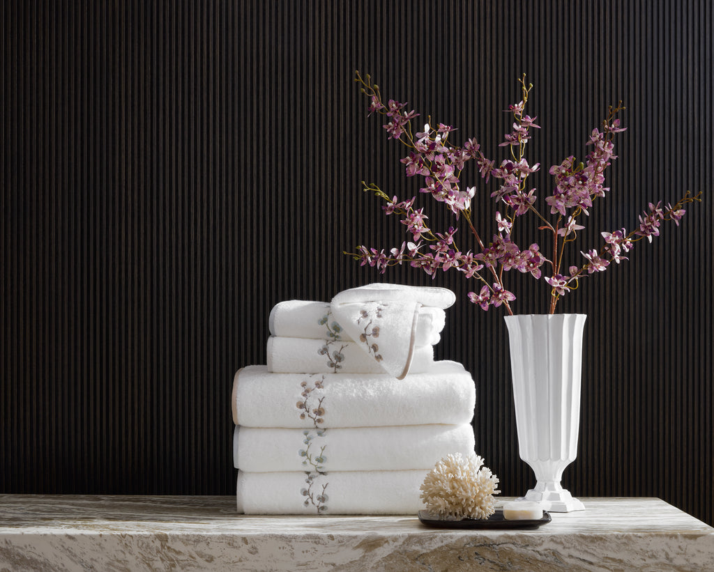 Jasmine Giza collection