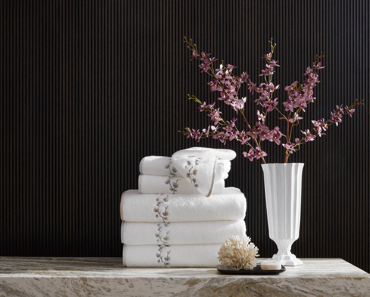 Jasmine Giza collection