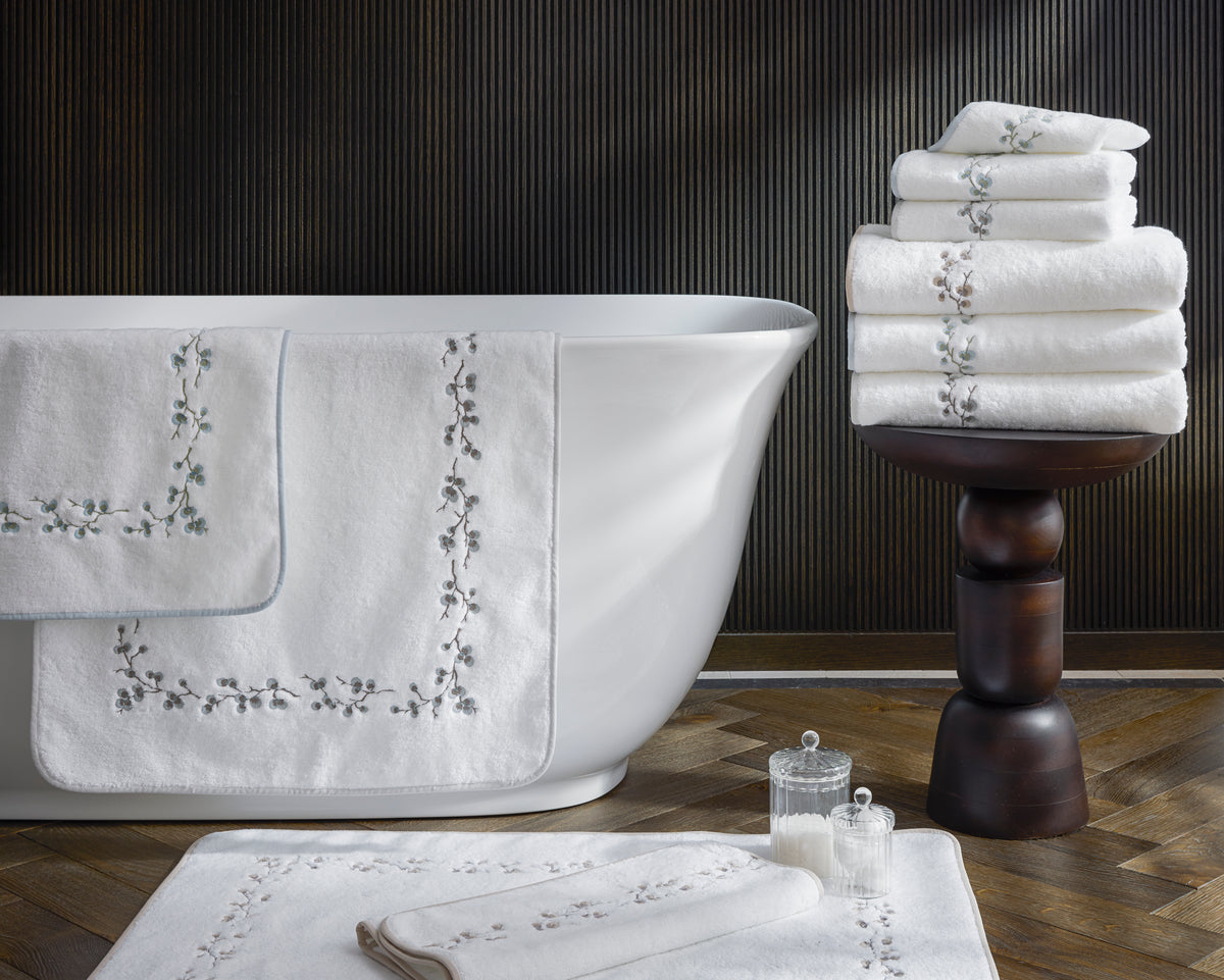 Jasmine Giza collection