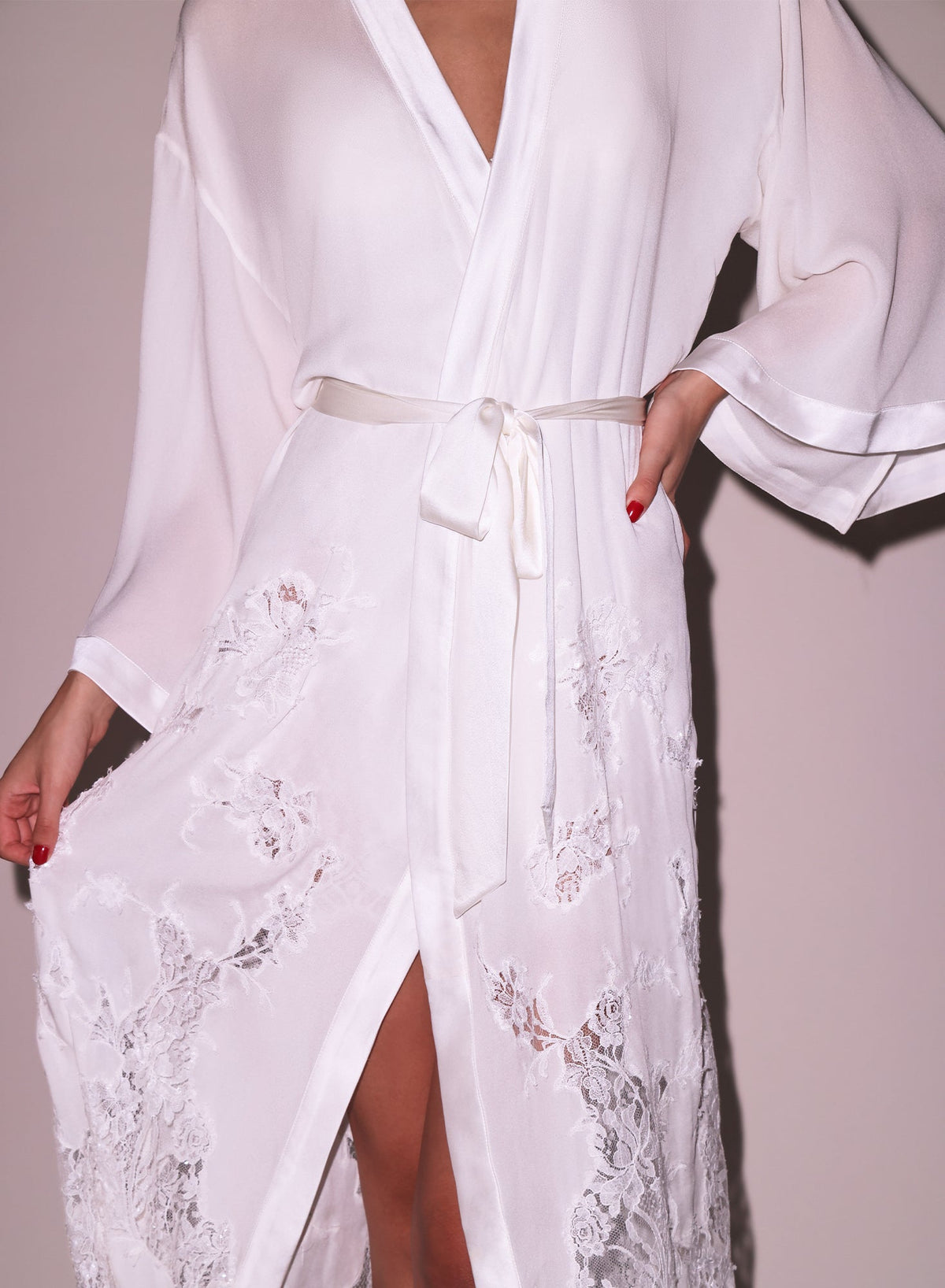 Cléo Lace Long Robe