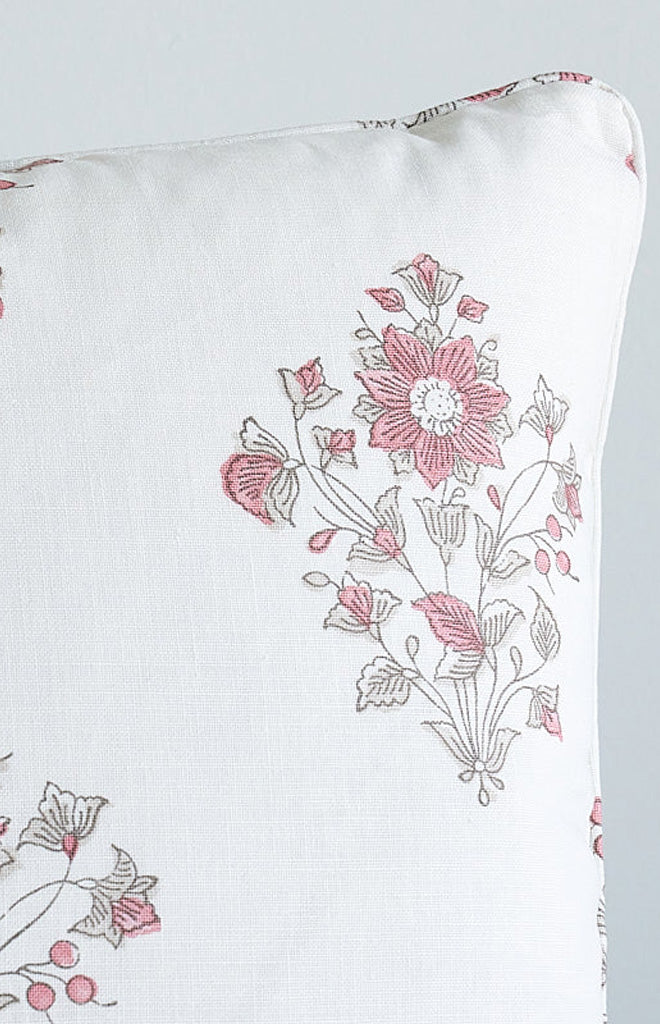 Beatrice Bouquet 20" Pillow in Pink