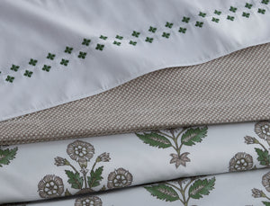 Dalila collection