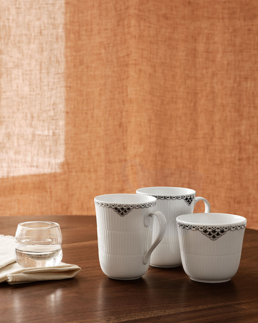 Black Lace Mug 11 Oz S/2