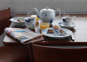 Blue Fluted Mega Tea Pot 1Qt