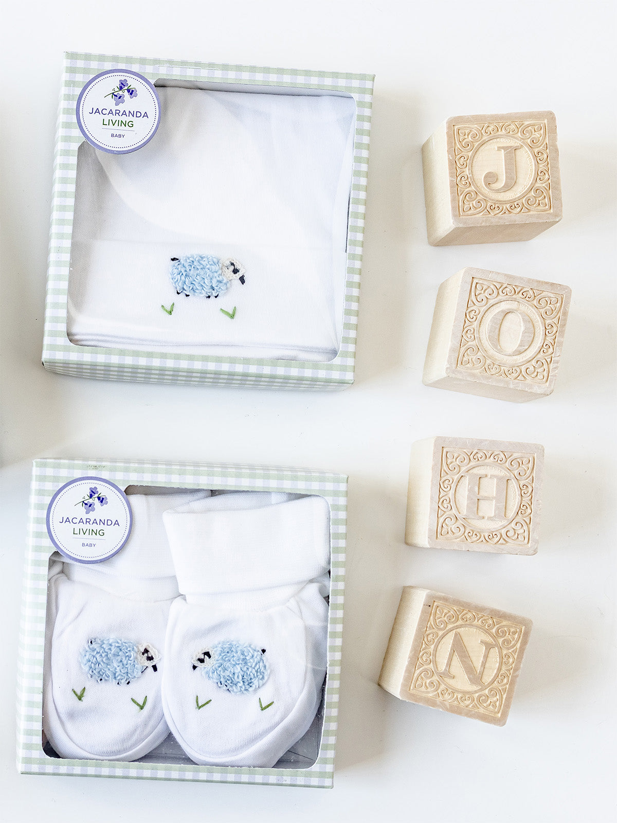 Knotted Baby Hat in Combed Cotton Embroidered