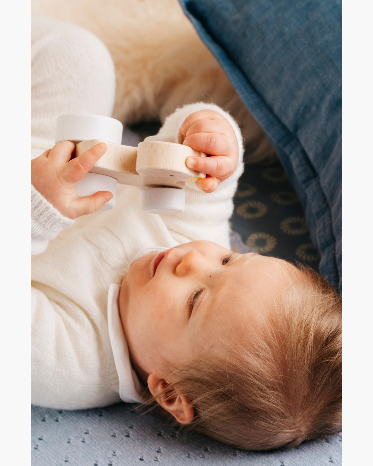 Boe Cable-Knit Baby Set With Bonnet in Ivory