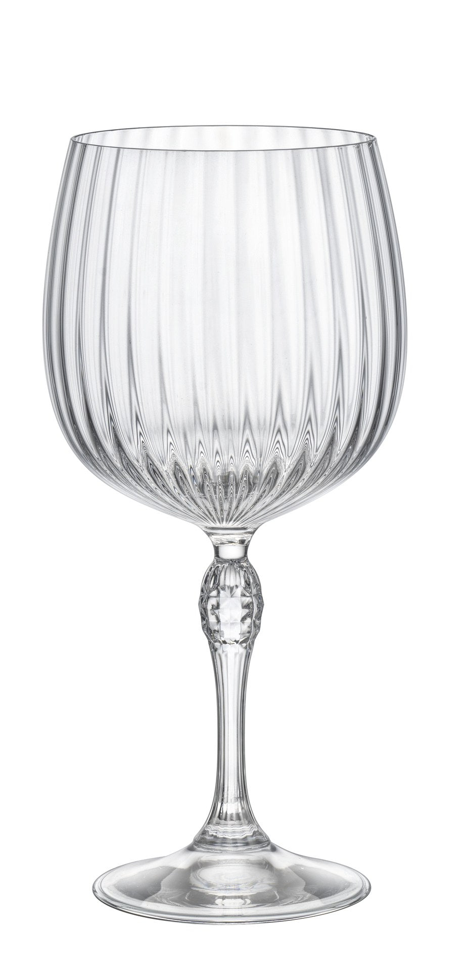 Front view of Bormioli Rocco America ‘20s Gin Tonic set of 4 showcasing star-cut glass detailing on white