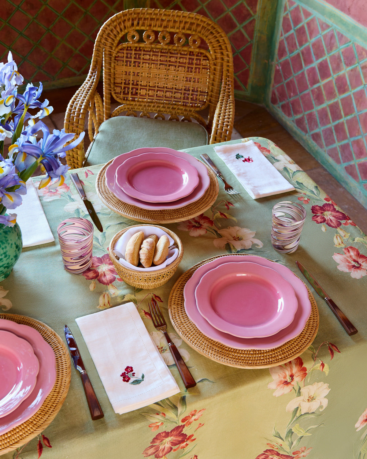 Fiore Dessert Plate in Pink