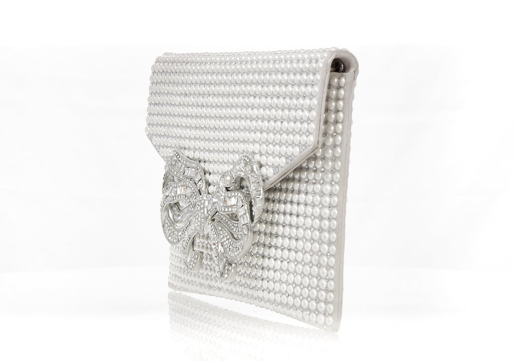 Bow Envelope Clutch in Pearl