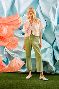 The Mallory Jean in leaf green denim paired with Bryce Top in Lazy Daisy.
