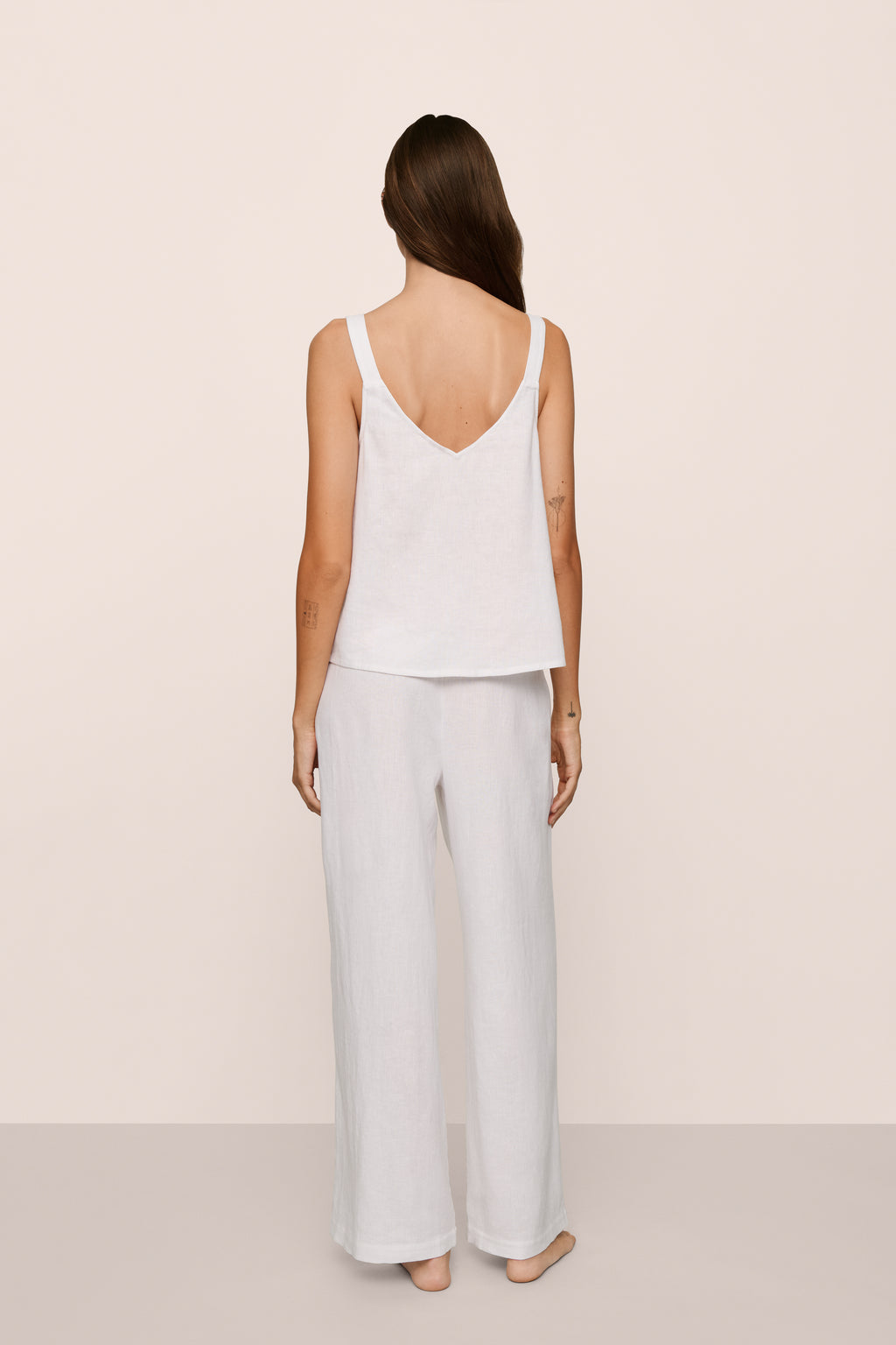 Linen Blend V Neck Cami in White